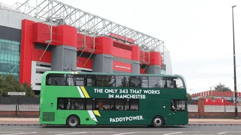 湖人冲冠关键拼图！克莱神投+卡鲁索严防，湖人操作满分喜提胜利